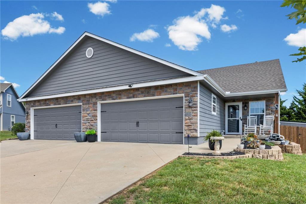 161 S Whilshire Drive - Photo 1