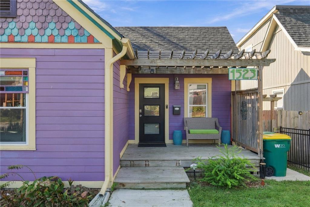 1523 W 39th Avenue - Photo 1