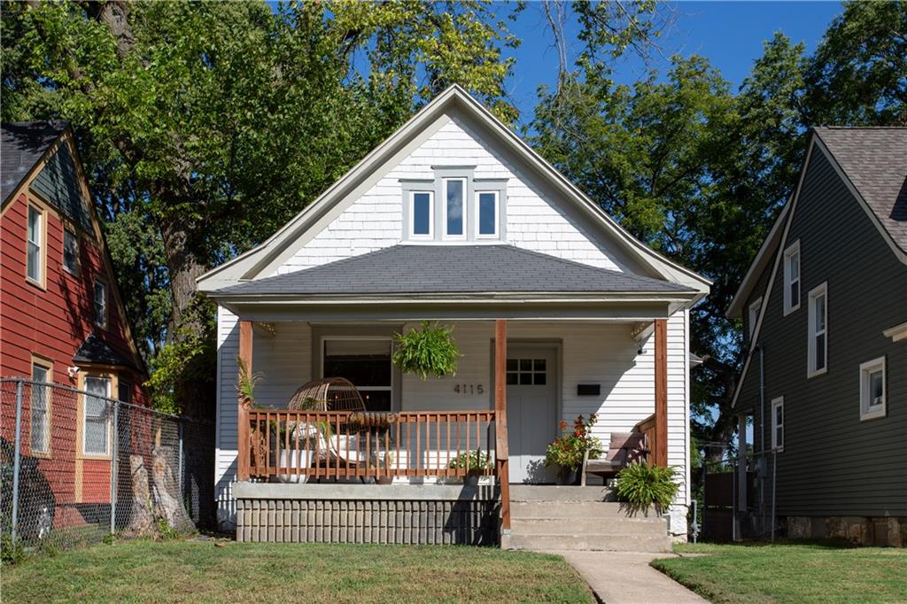 4115 TRACY Avenue - Photo 1