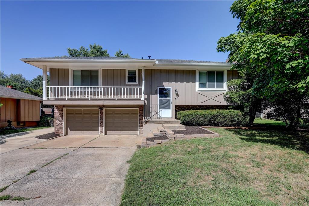 407 SE Moreland School Road - Photo 1
