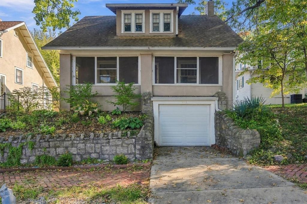 1015 S 3rd Street - Photo 1