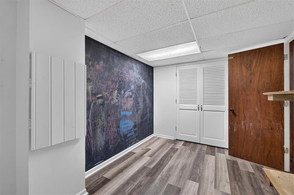 Thumbnail 37