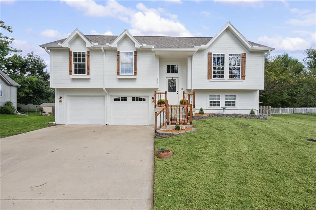810 S Morgan Drive - Photo 1