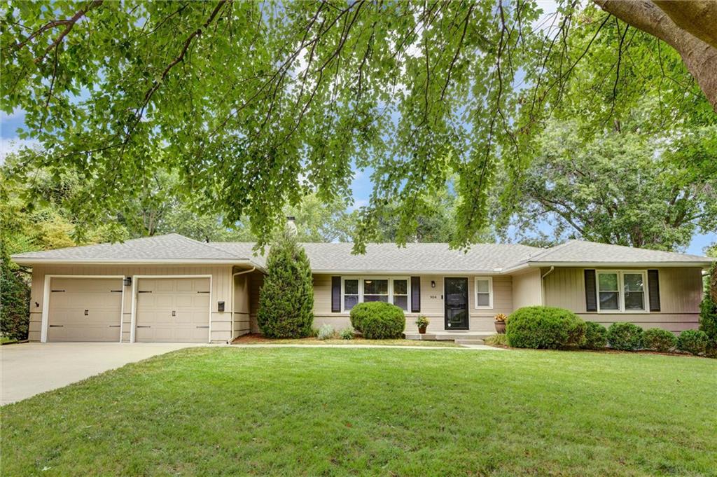 904 W 96TH Street - Photo 1