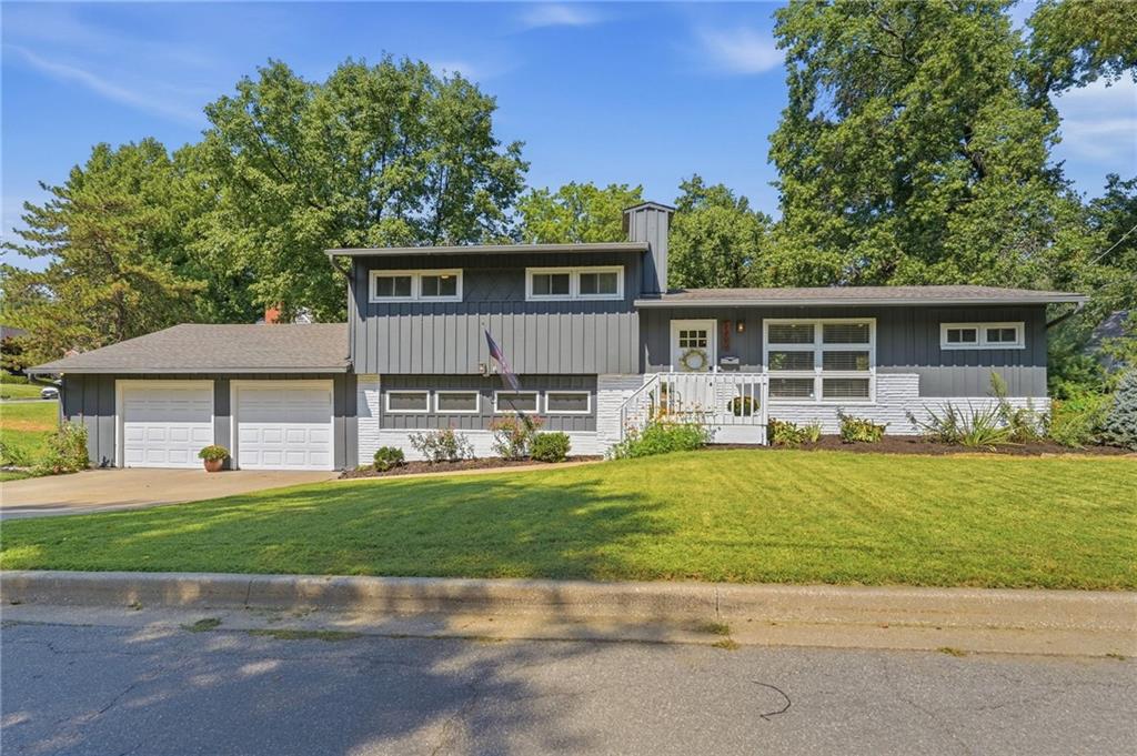 5200 W 57th Street - Photo 1
