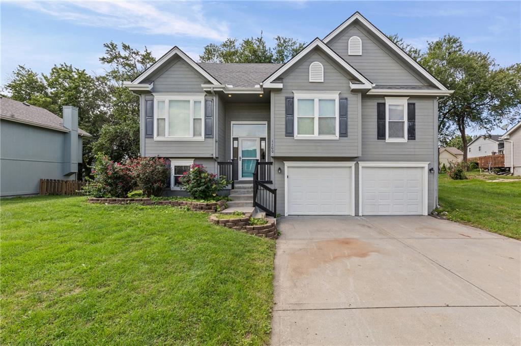 1100 Susan Street - Photo 1