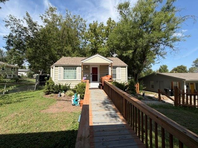 406 Devon Street - Photo 1