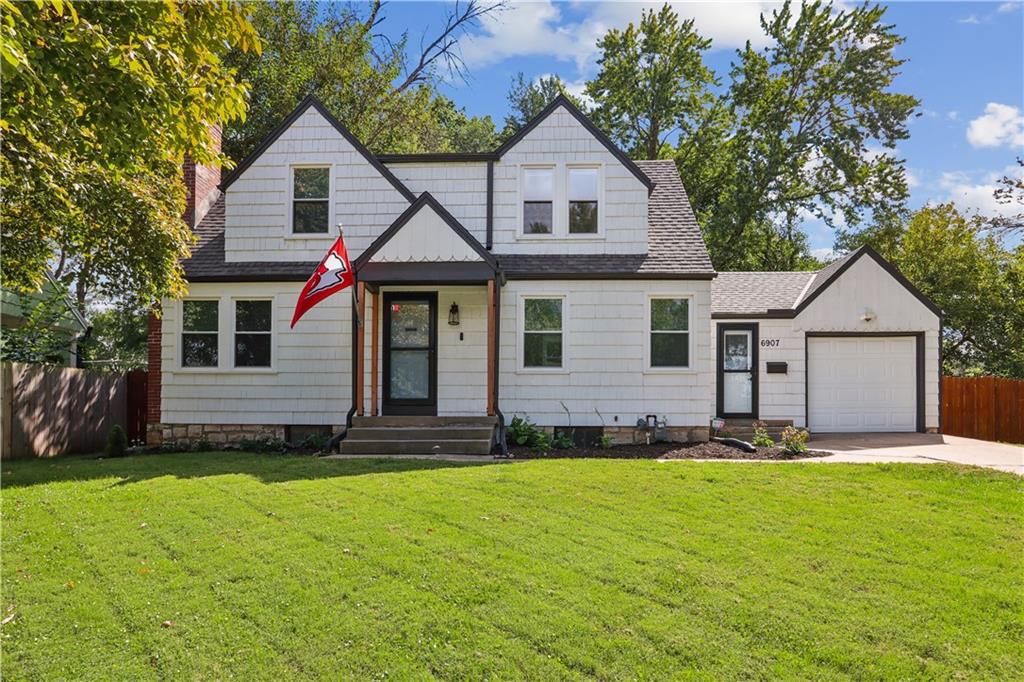 6907 W 77th Terrace - Photo 1