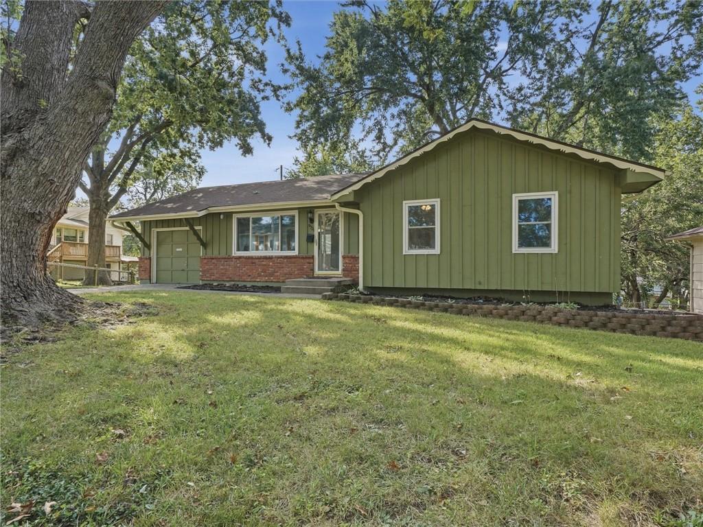 9721 E 50th Street - Photo 1