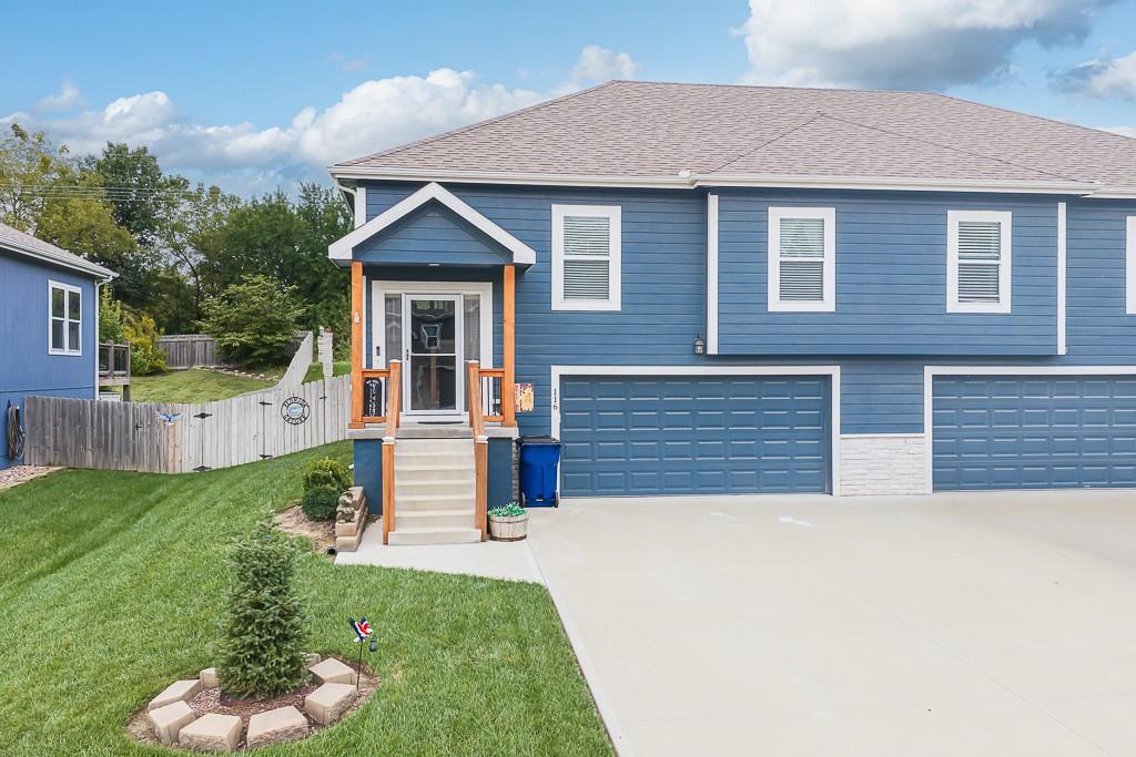 116 N McGee Street - Photo 1