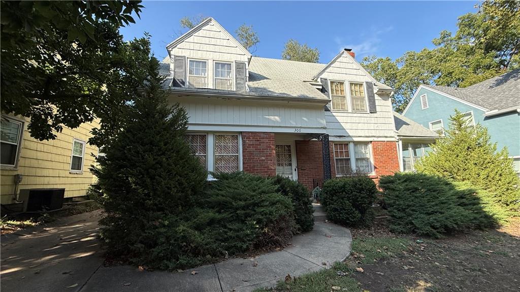 306 Meyer Boulevard E - Photo 1
