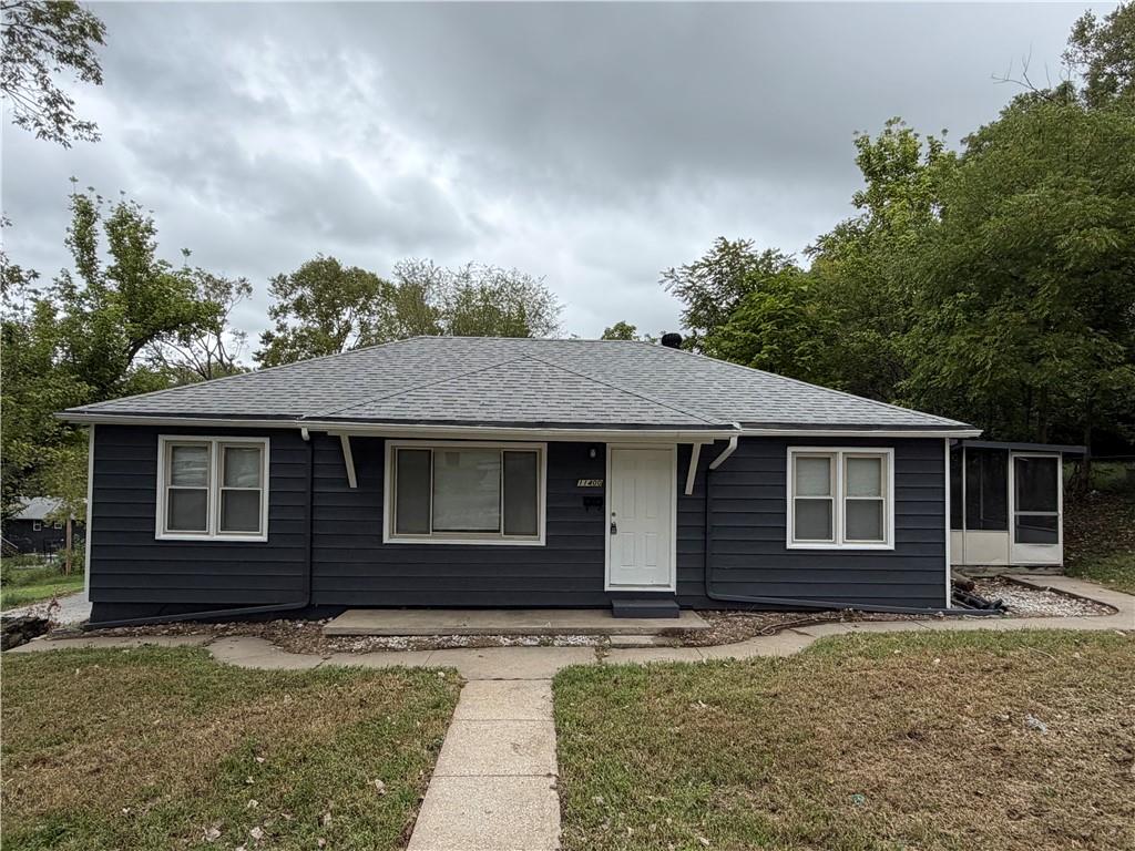 11400 E 11TH Street S - Photo 1