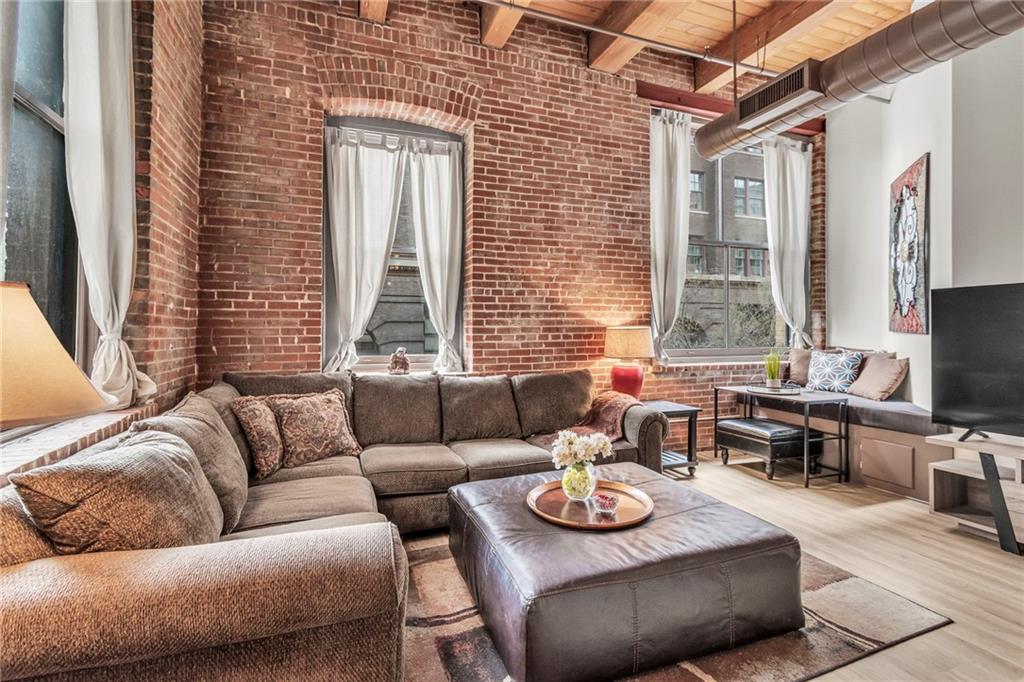 308 W 8th Street #201 - Photo 1