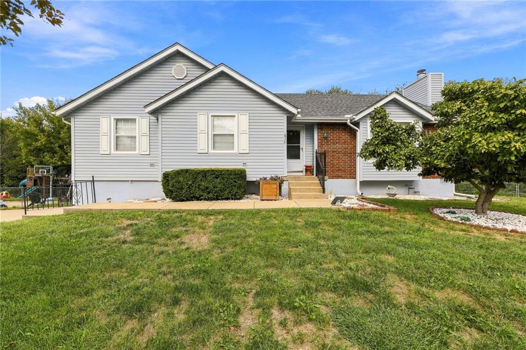 816 SE 16th Street - Photo 1