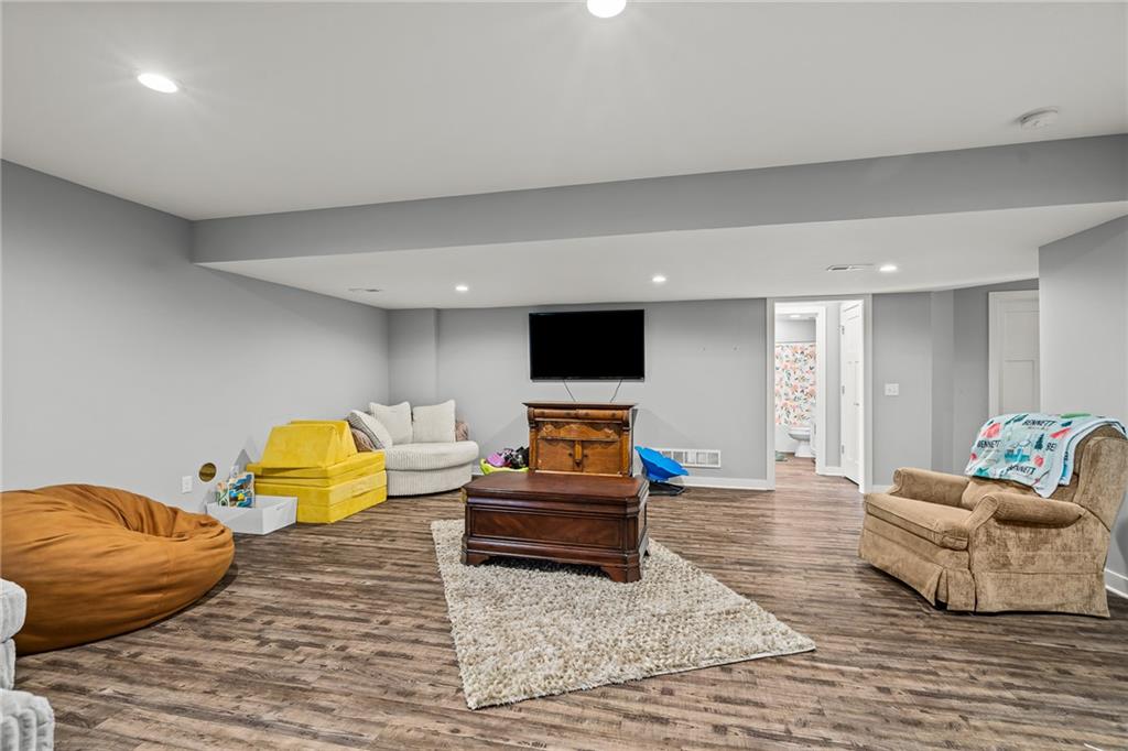 Thumbnail 28