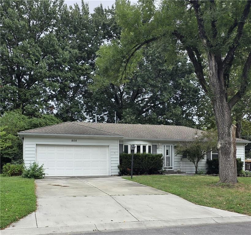 808 S Brentwood Street - Photo 1