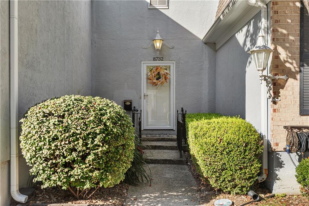 8732 WALMER Street - Photo 1