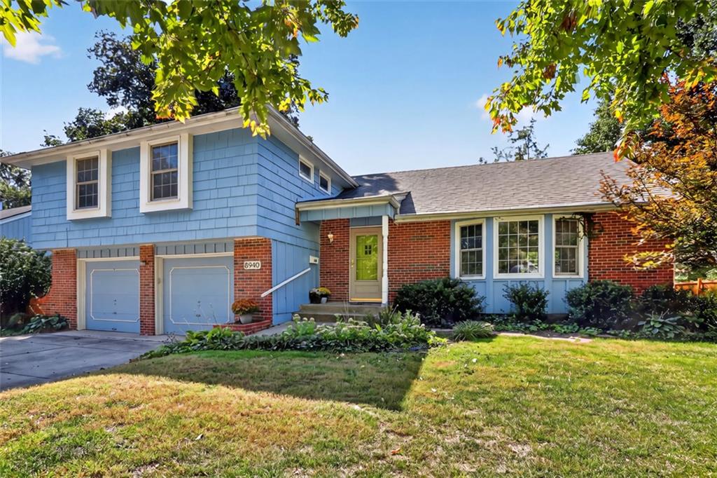 8940 Conser Street - Photo 1