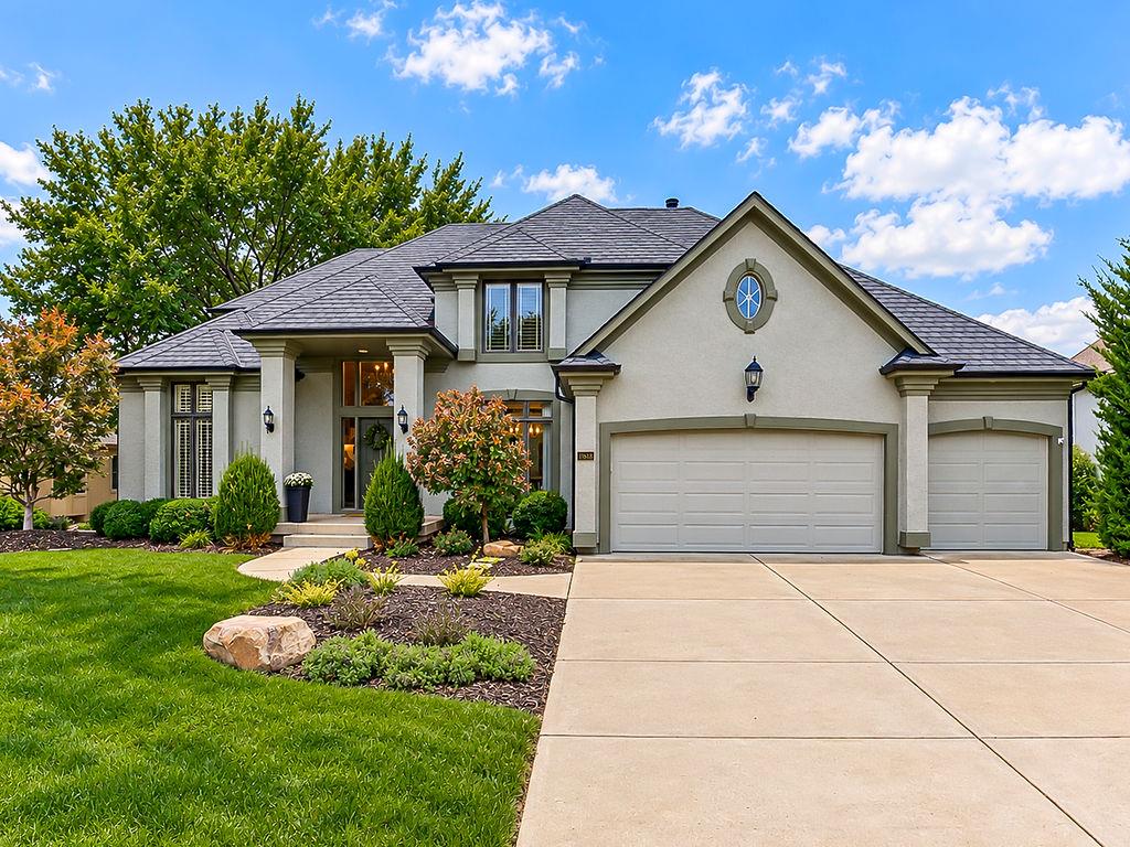 11618 S LEWIS Drive - Photo 1
