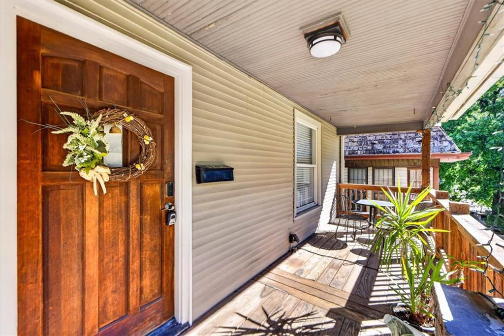 840 Barnett Avenue - Photo 1