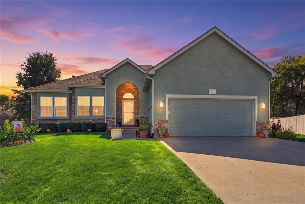 16911 Tucker Court - Photo 1