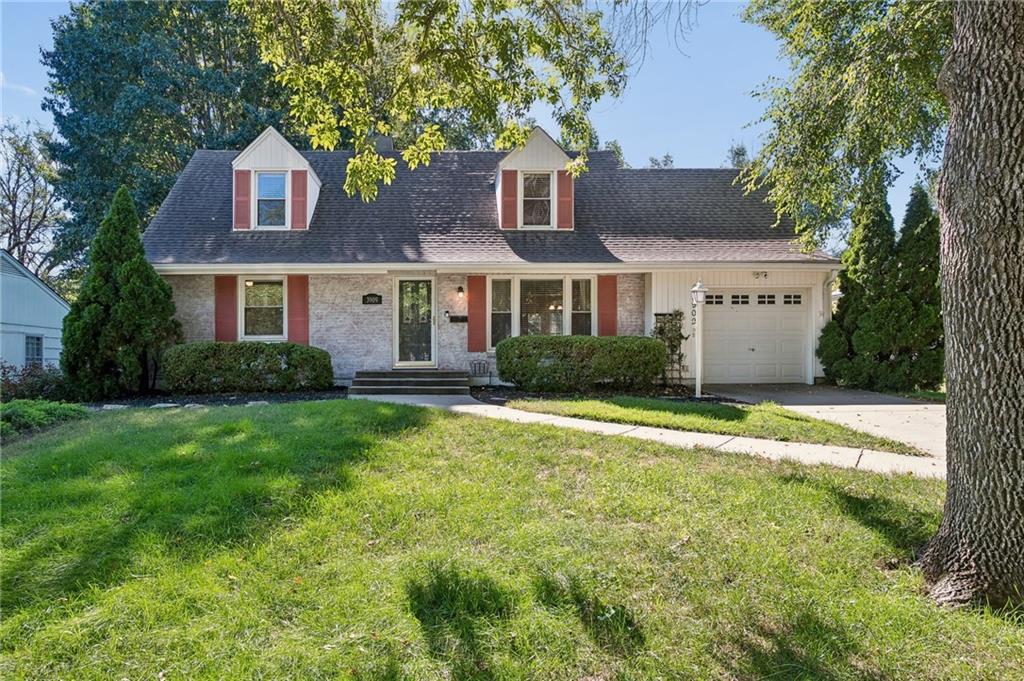 3909 NE 50th Street - Photo 1
