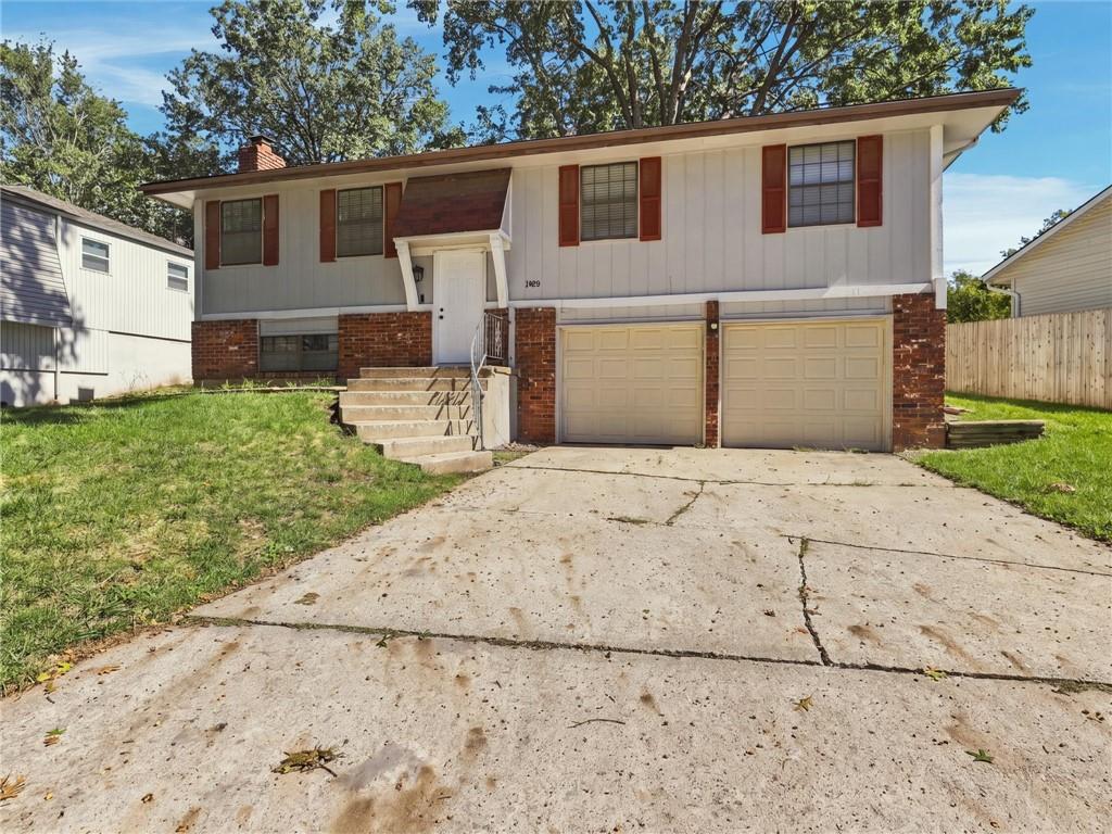 1428 S APACHE Lane - Photo 1
