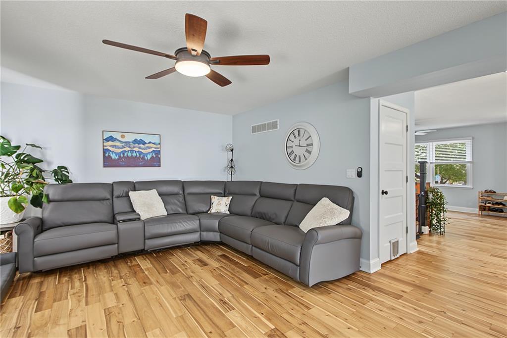 Thumbnail 24