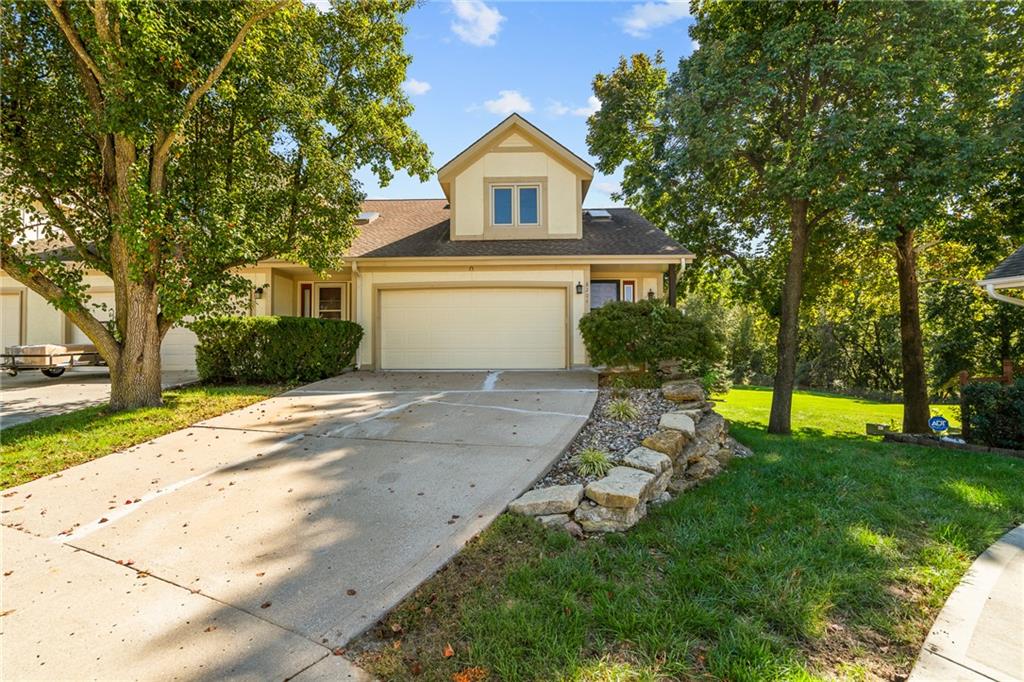8204 NW Bradford Court - Photo 1