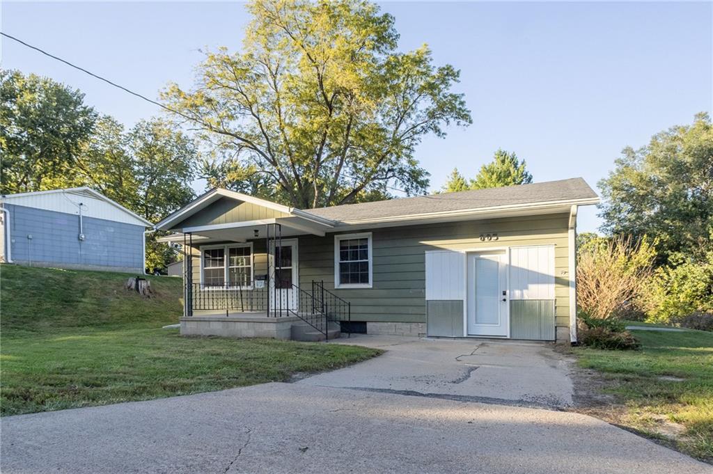 603 Snowden Drive - Photo 1