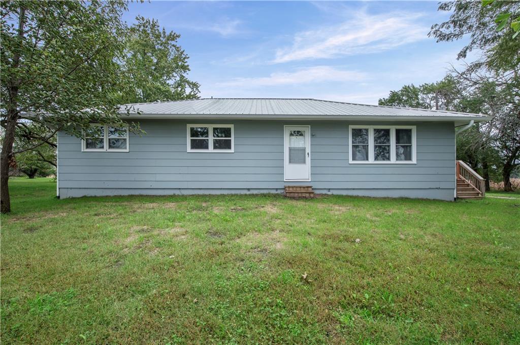 10417 NE Jones Road - Photo 1