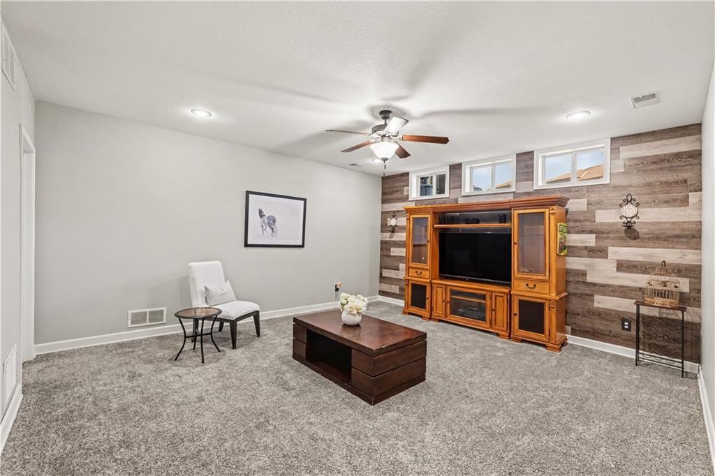 Thumbnail 18