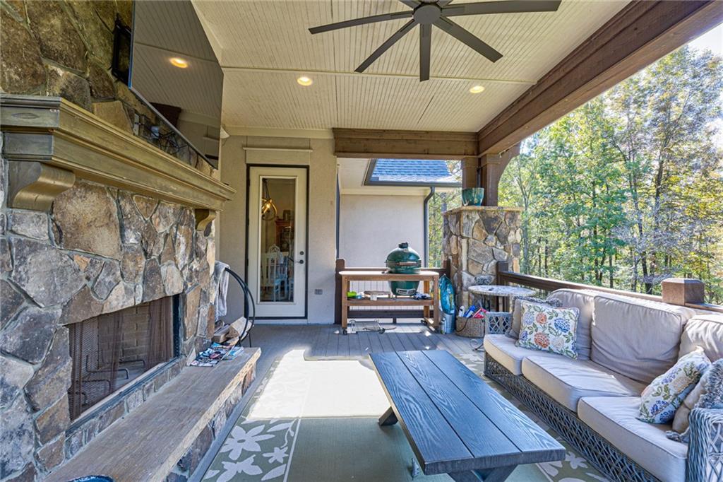 Image 5 of 47 - 1659 N DONAHUE DRIVE