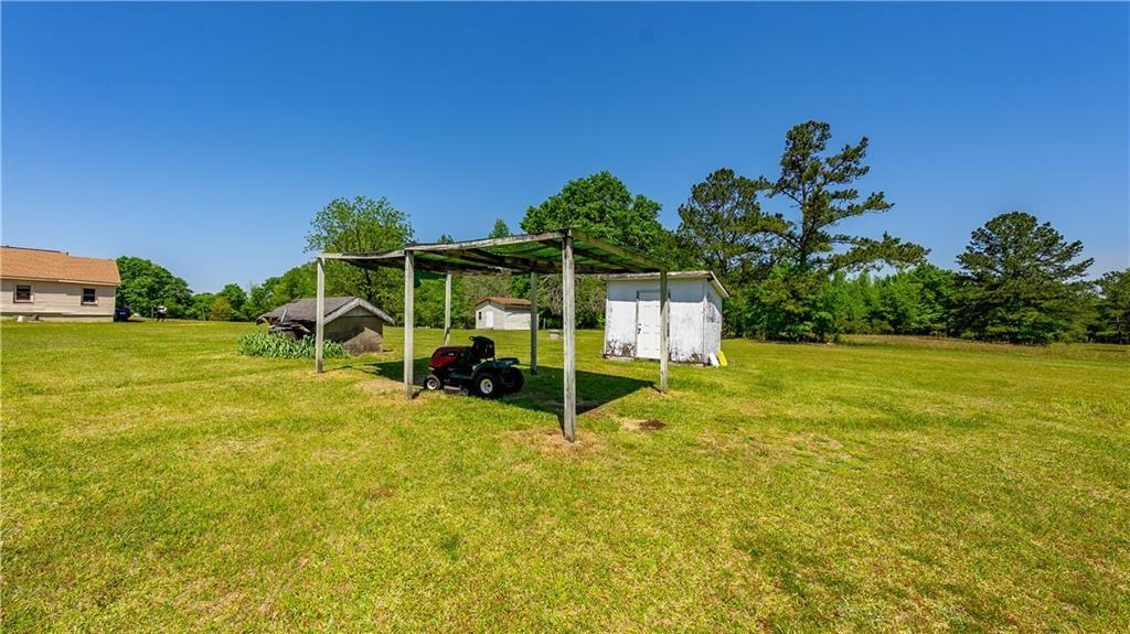 Image 13 of 20 - 555 COUNTY ROAD 129