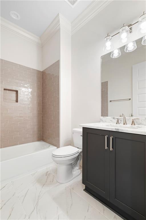 Image 16 of 19 - 587 GLENVIEW COURT