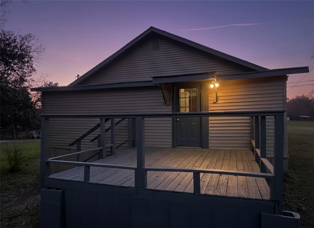 Image 13 of 14 - 244 N OAK STREET