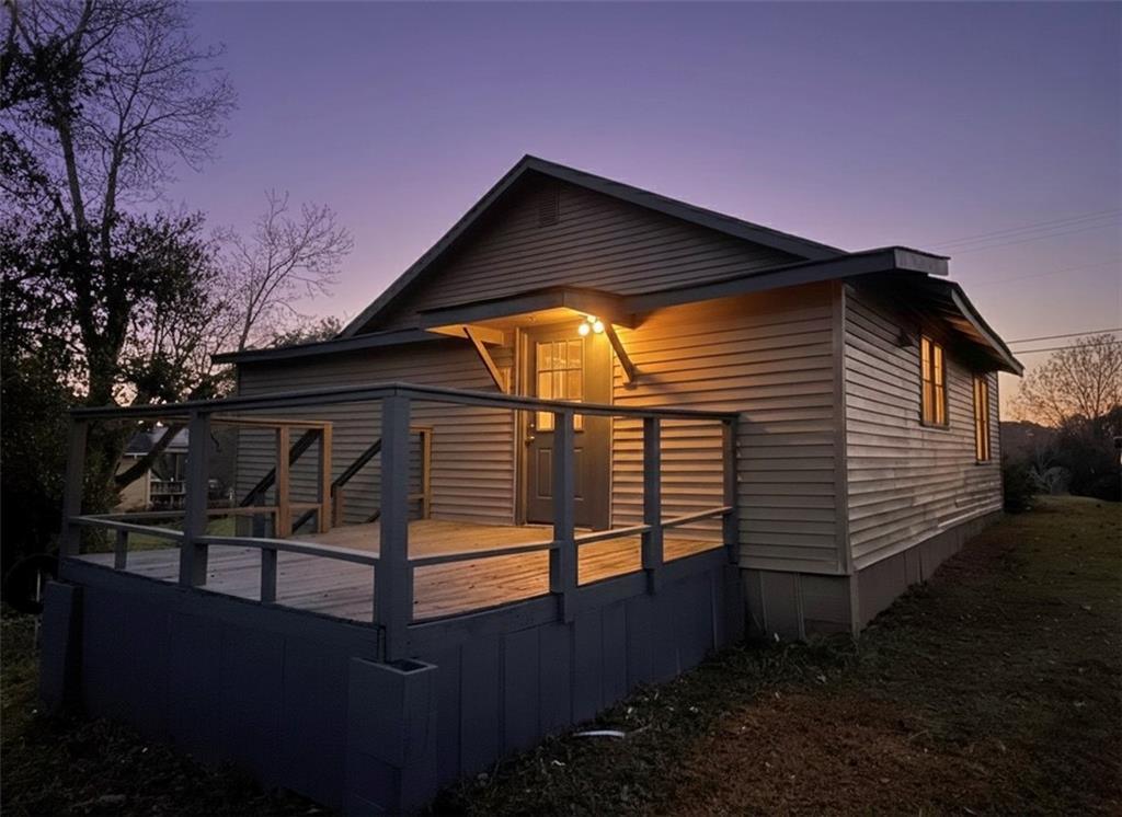 Image 14 of 14 - 244 N OAK STREET