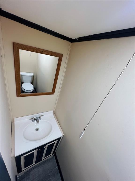 Image 8 of 14 - 244 N OAK STREET