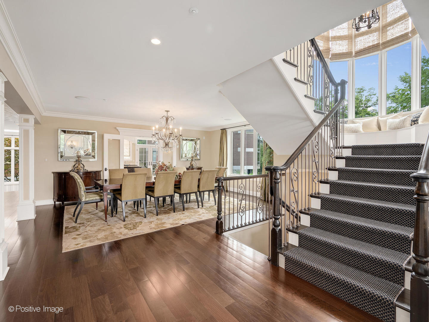 1218 Hawthorne Court photo 4