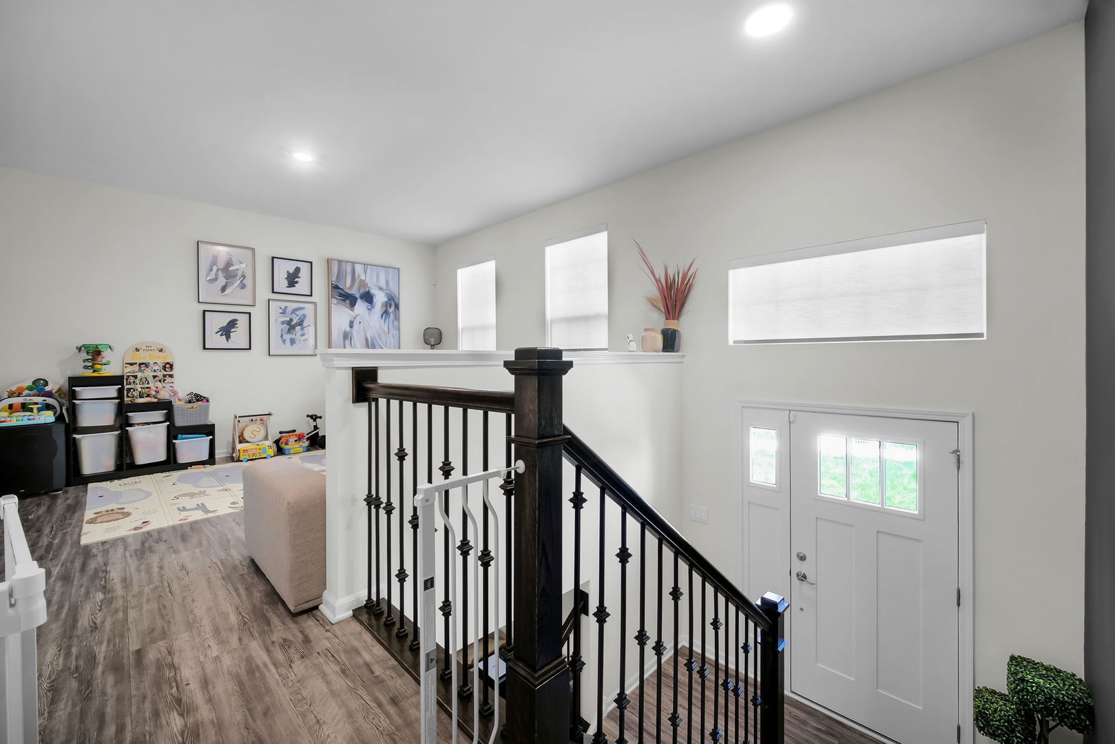 309 Lakeshore Drive photo 4