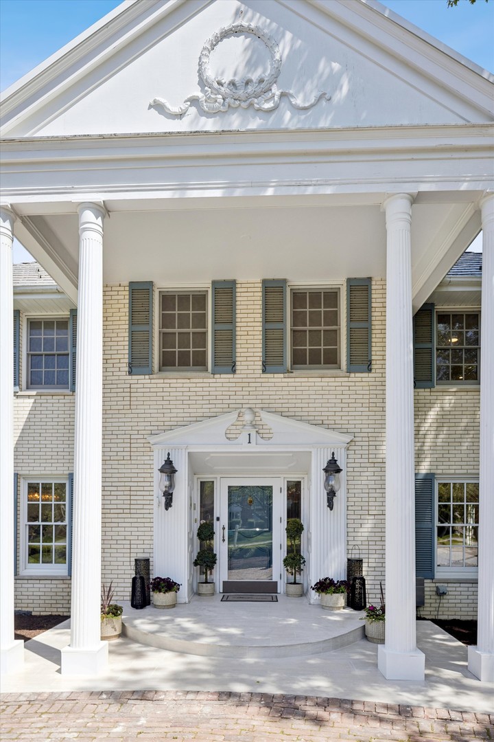 1 Charleston Road photo 4