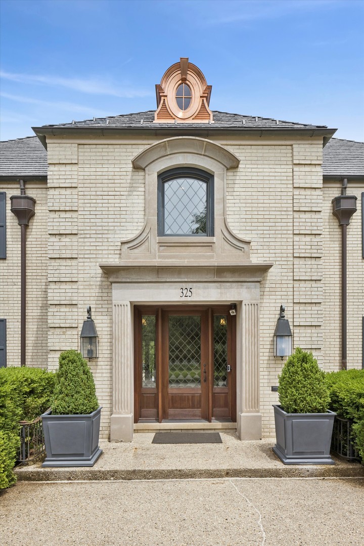 325 Princeton Road photo 3