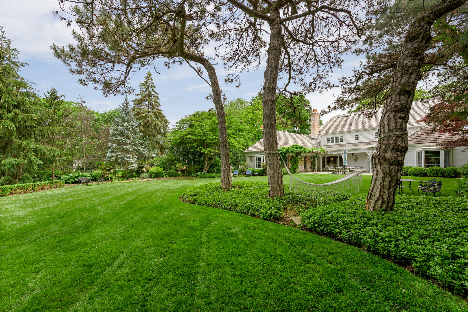 620 S Elm Street photo 2