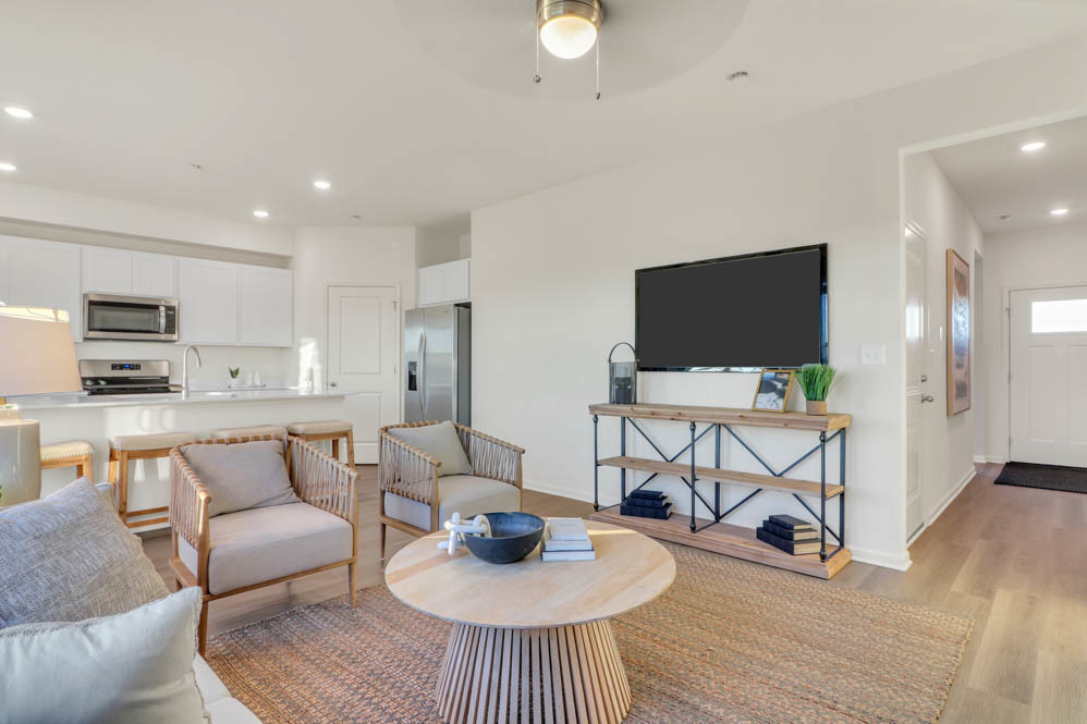 2421 Semillon Street photo 3