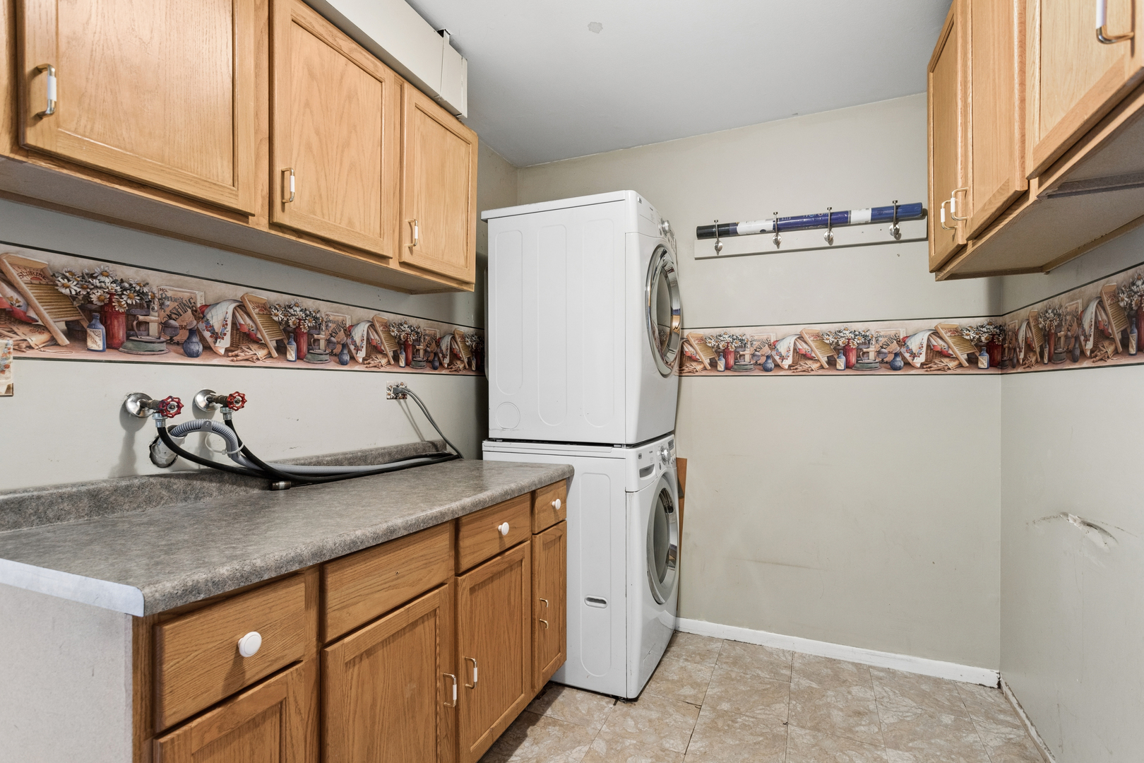 213 Campbell Drive photo 4