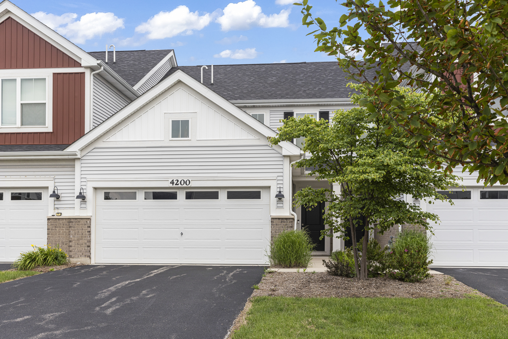 4200 Calder Lane photo 2