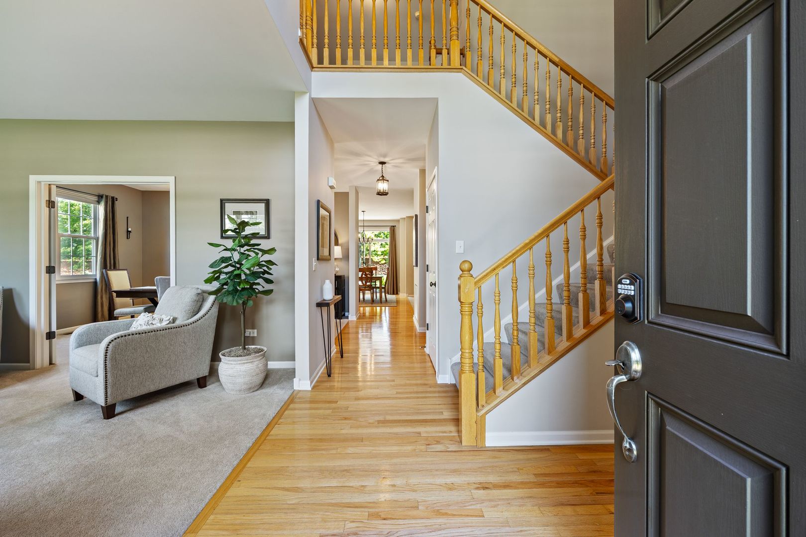 2815 Forest Creek Lane photo 3