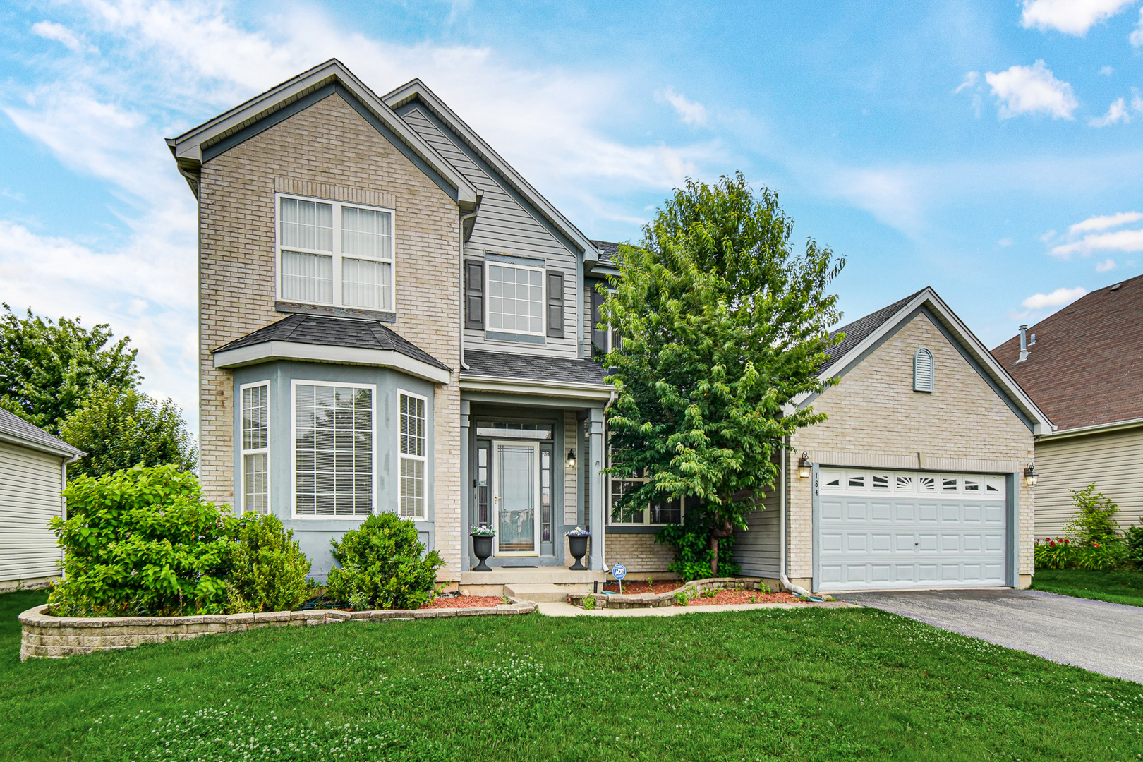 184 Fox Bend Circle photo 2