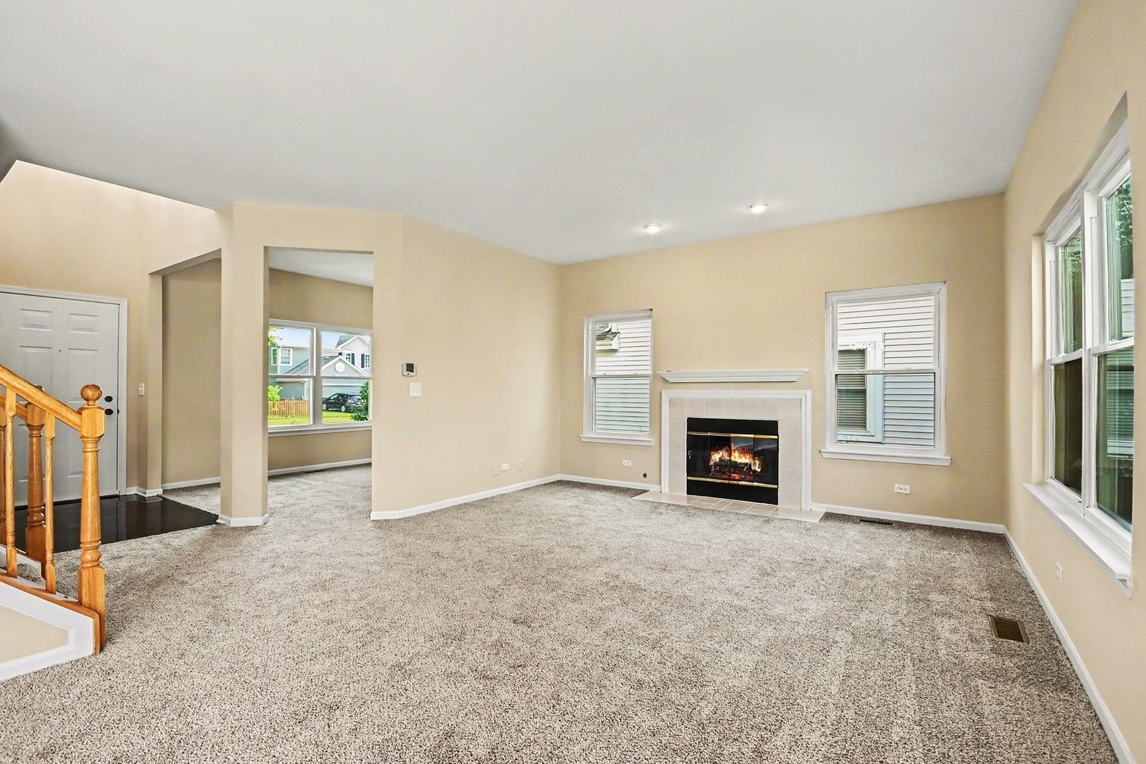 1057 Rosefield Lane photo 3