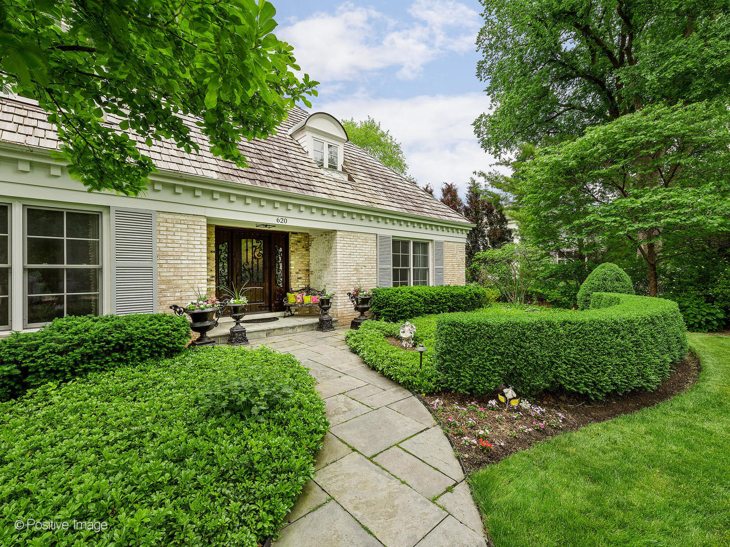 620 S Elm Street photo 2